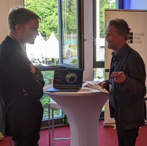 Prof. Noennig from Digital City Science (DCS) at HafenCity University Hamburg at Exhibition